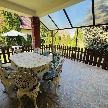 Aranypart 1 Homestay Siofok