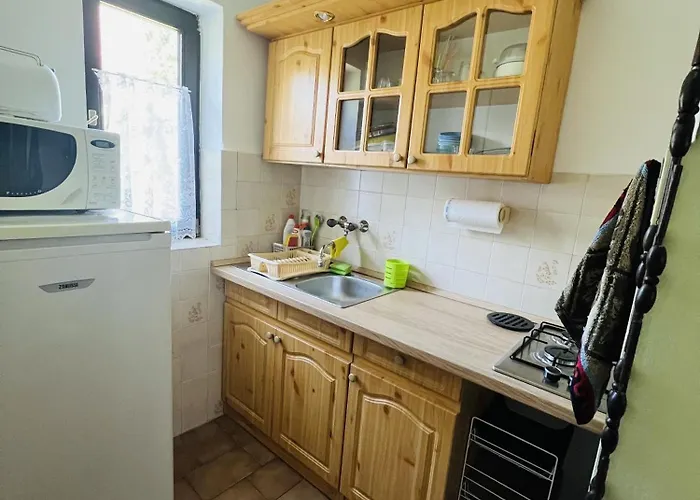 Aranypart 1 منزل للإقامة *